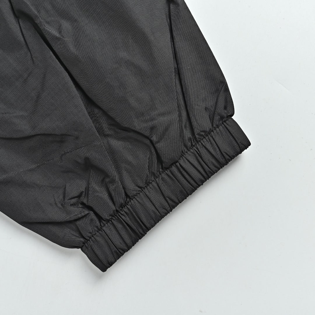 Burberry BBR Equestrian Knight Badge Nylon Hooded Jacket — Black