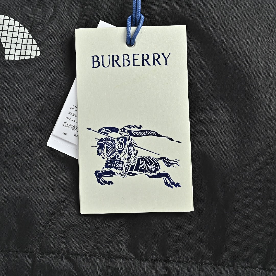 Burberry BBR Equestrian Knight Badge Nylon Hooded Jacket — Black