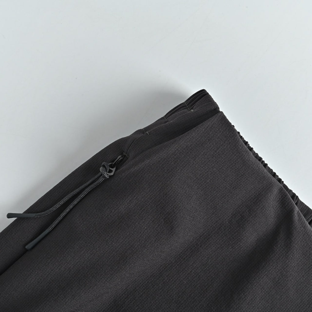 Descente Belted High-Stretch Quick-Dry Trousers — Black
