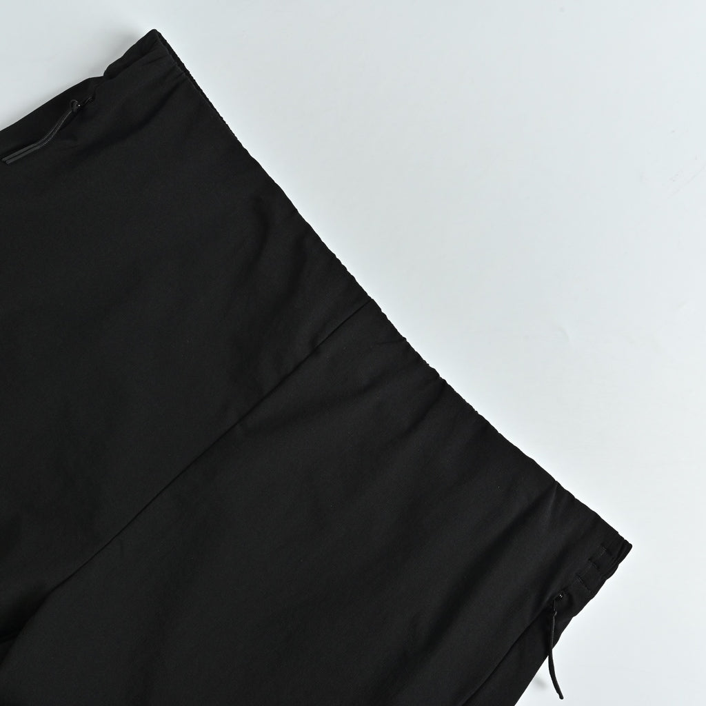 Descente Belted High-Stretch Quick-Dry Trousers — Black