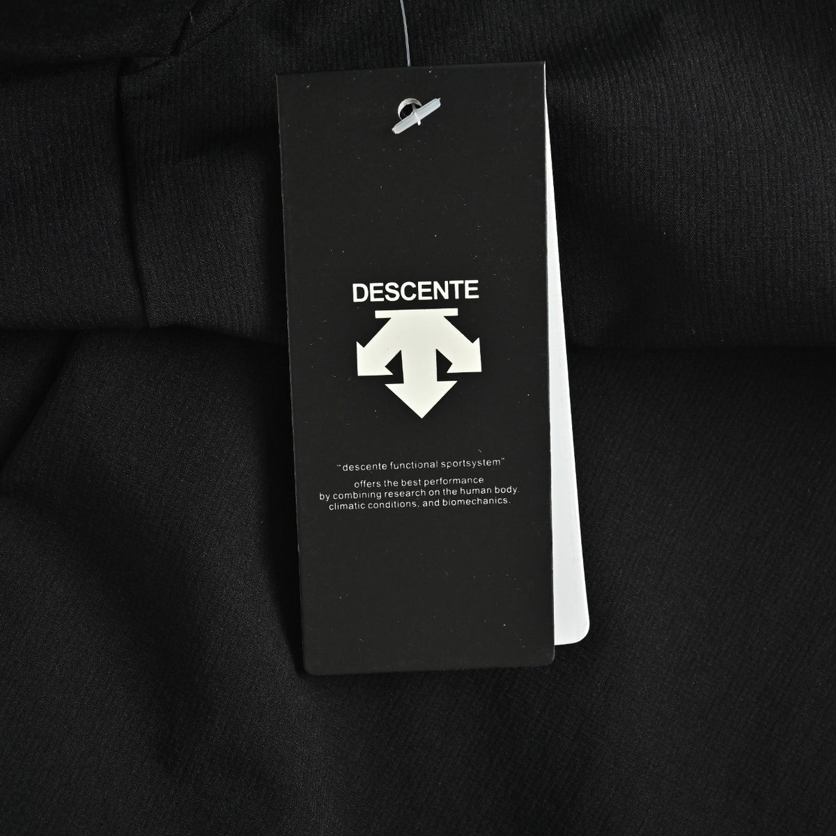Descente Belted High-Stretch Quick-Dry Trousers — Black