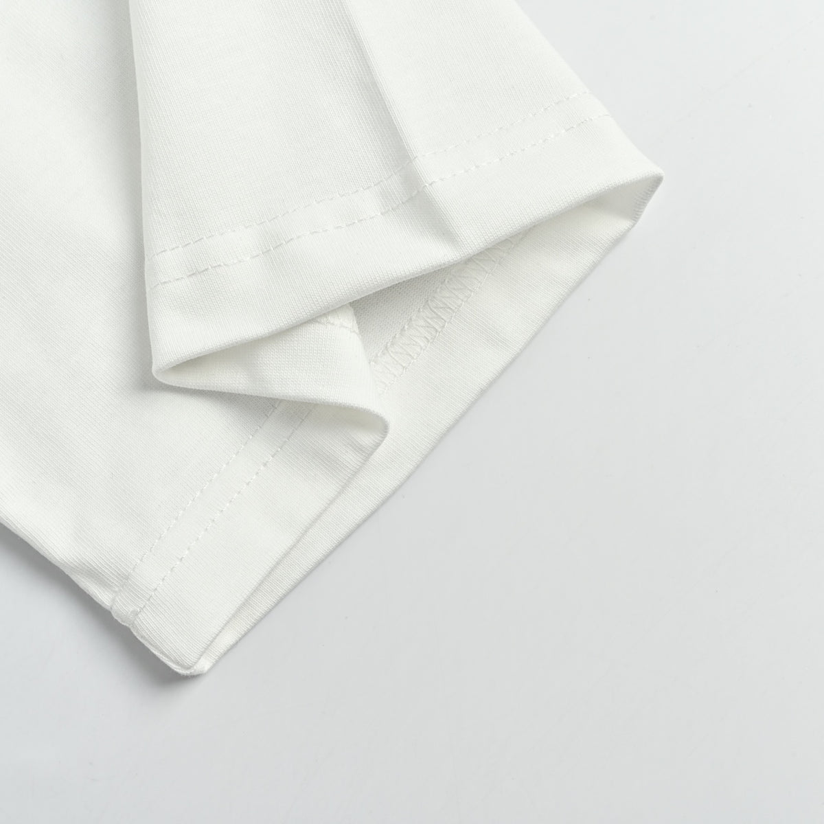 Louis Vuitton LV Gradient Monogram Embroidered Mirrored-Script Short-Sleeve T-Shirt White