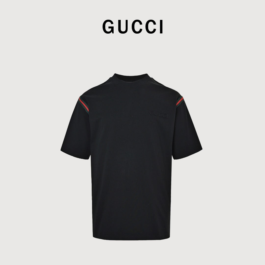 Gucci Red Green Web Stripe Shoulder Embroidered Logo Short-Sleeve T-Shirt Black