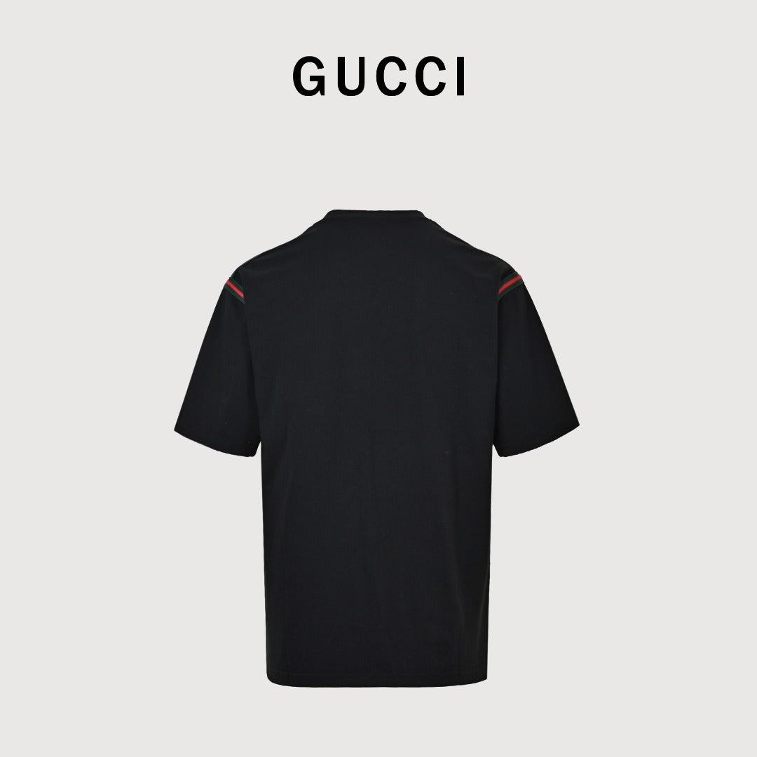 Gucci Red Green Web Stripe Shoulder Embroidered Logo Short-Sleeve T-Shirt Black