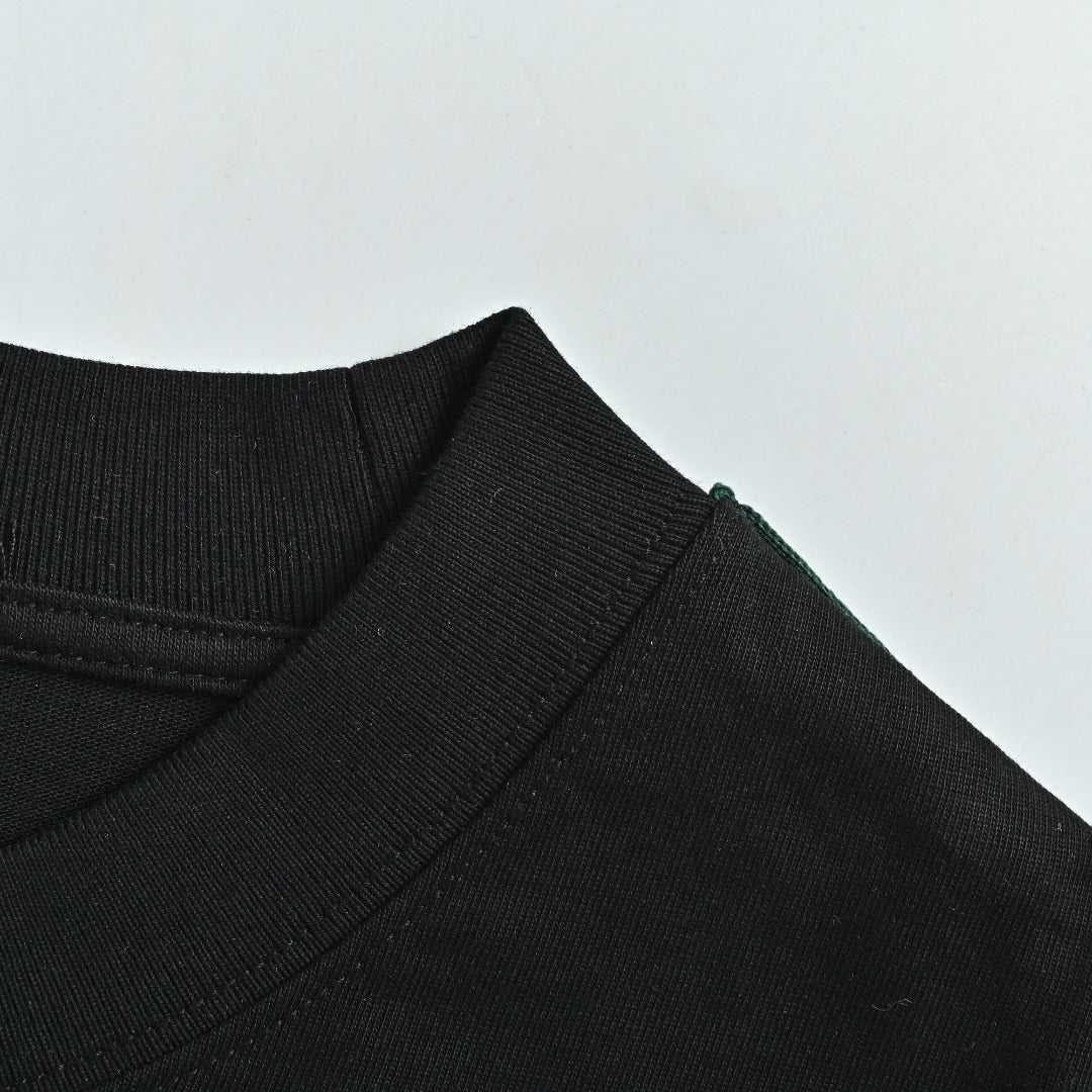 Gucci Red Green Web Stripe Shoulder Embroidered Logo Short-Sleeve T-Shirt Black