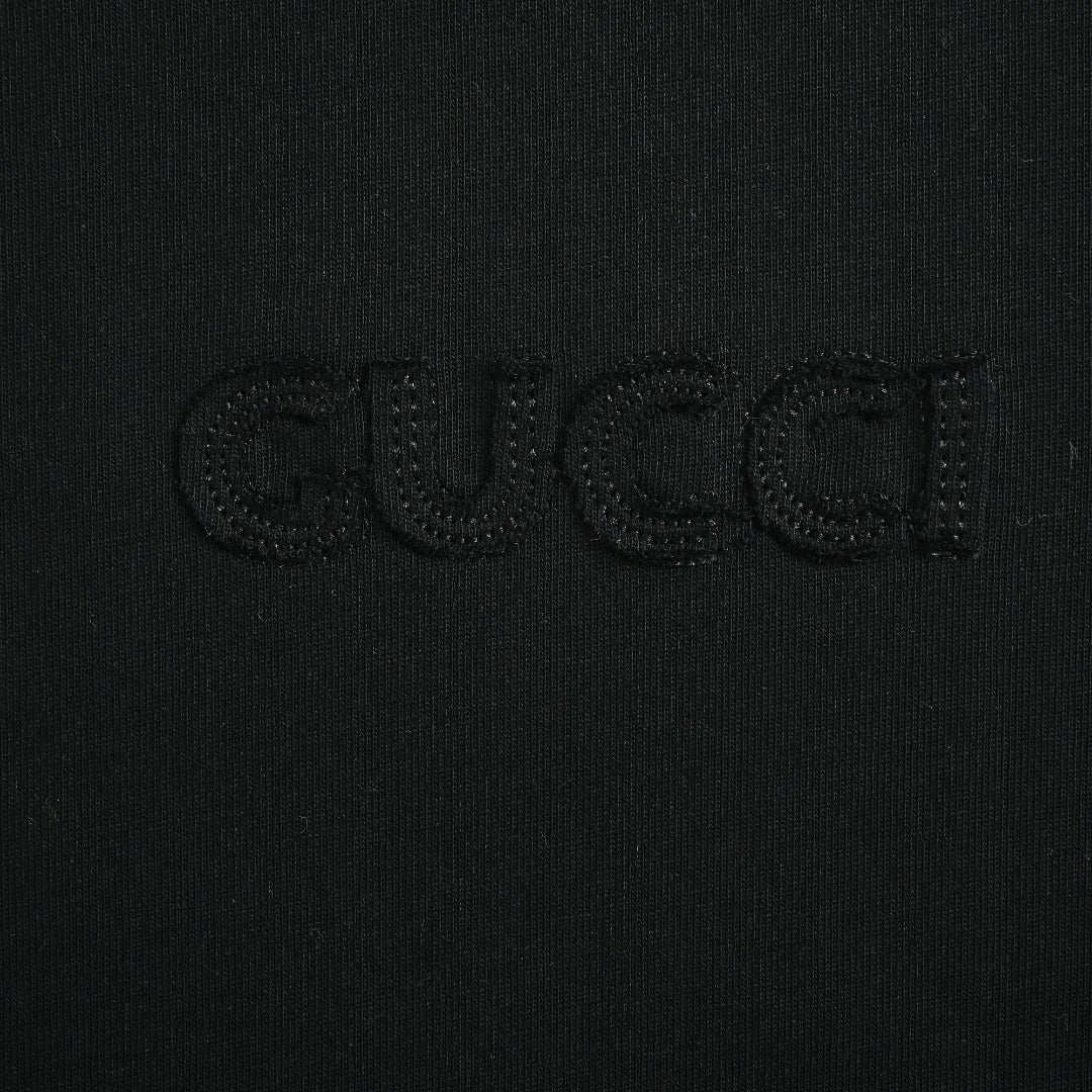 Gucci Red Green Web Stripe Shoulder Embroidered Logo Short-Sleeve T-Shirt Black