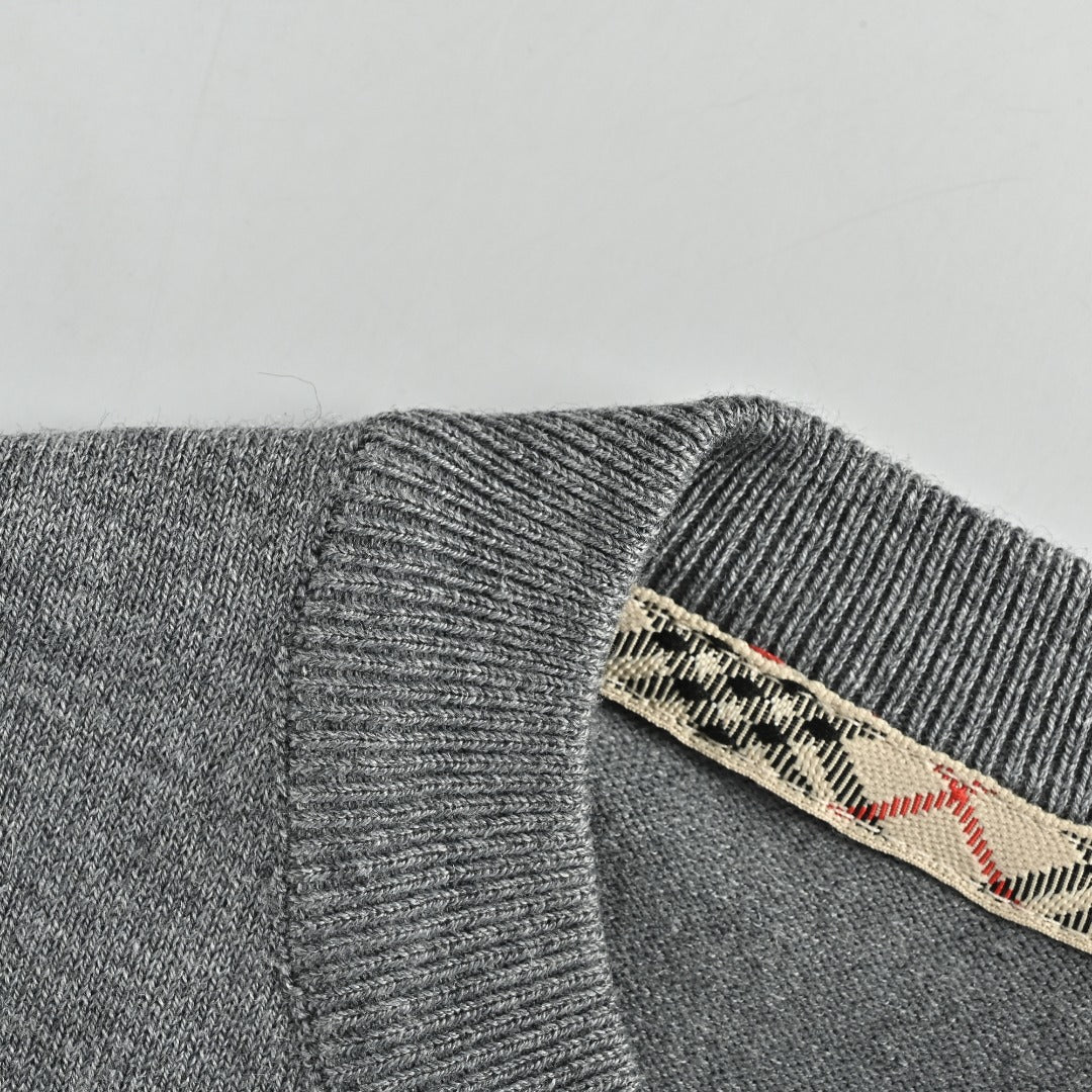 Burberry BBR Tri-Color Equestrian Knight Label Wool-Cashmere Crewneck Sweater — Grey