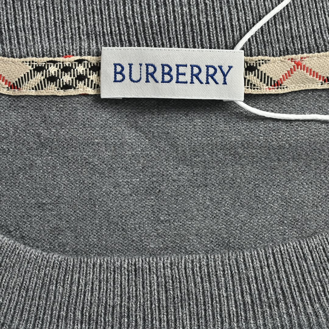 Burberry BBR Tri-Color Equestrian Knight Label Wool-Cashmere Crewneck Sweater — Grey