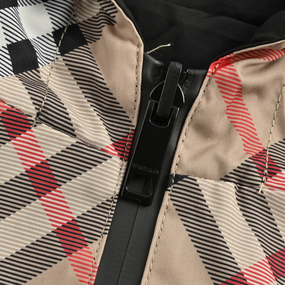Burberry 24SS Equestrian Knight Check Reversible Hooded Jacket - Camel