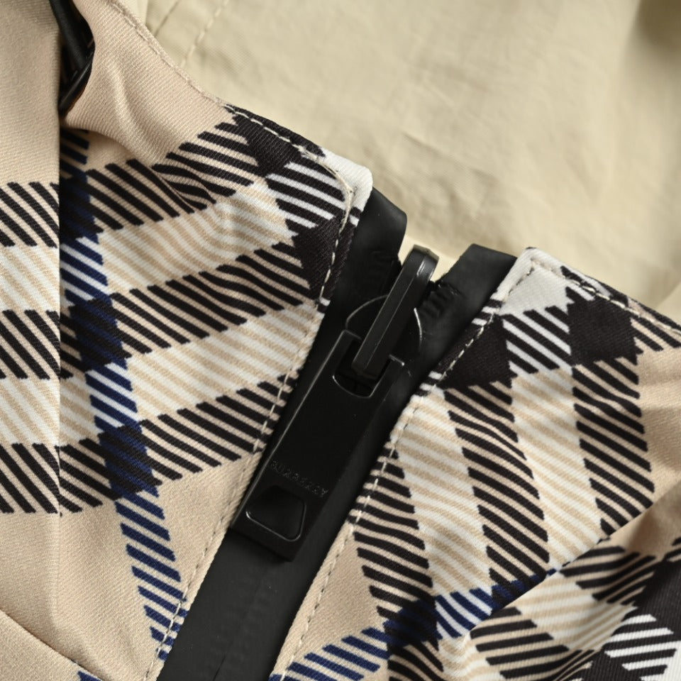 Burberry 24SS Equestrian Knight Check Reversible Hooded Jacket - Black