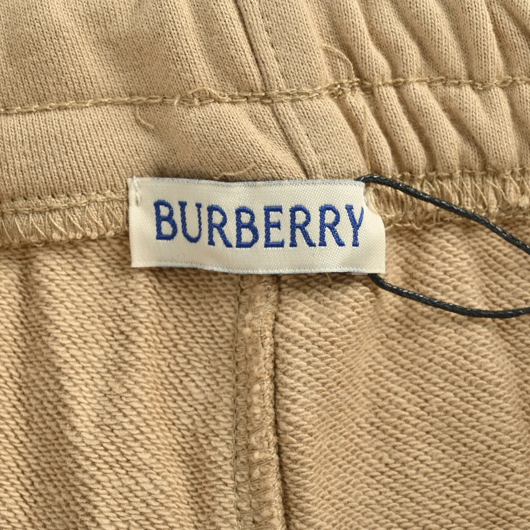 Burberry 25FW Equestrian Knight Cross-Stitch Embroidered Set Sweatpants – Khaki