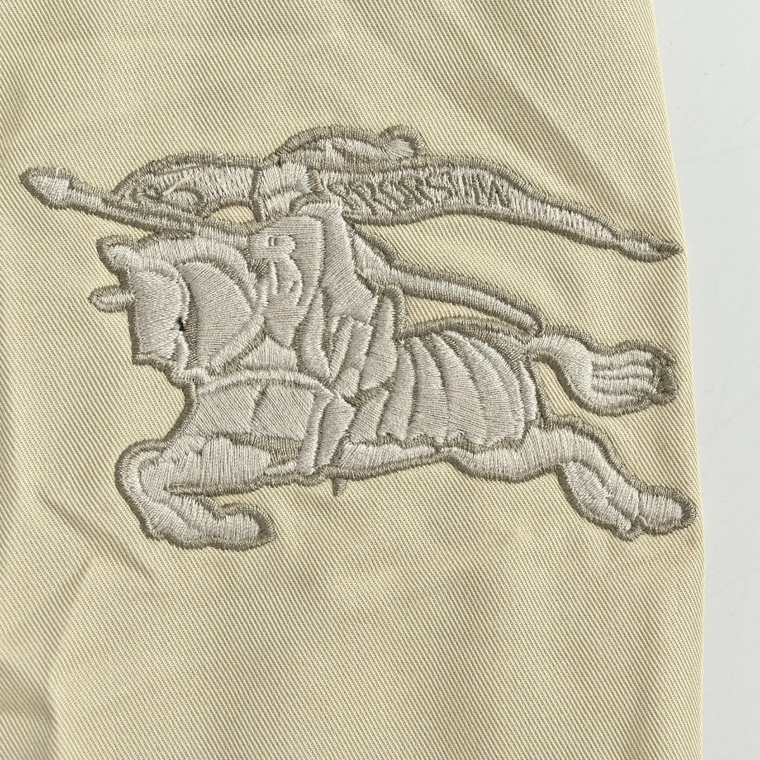 Burberry BBR 26SS Equestrian Knight Sleeve Embroidered Collared Zip Jacket – Stone