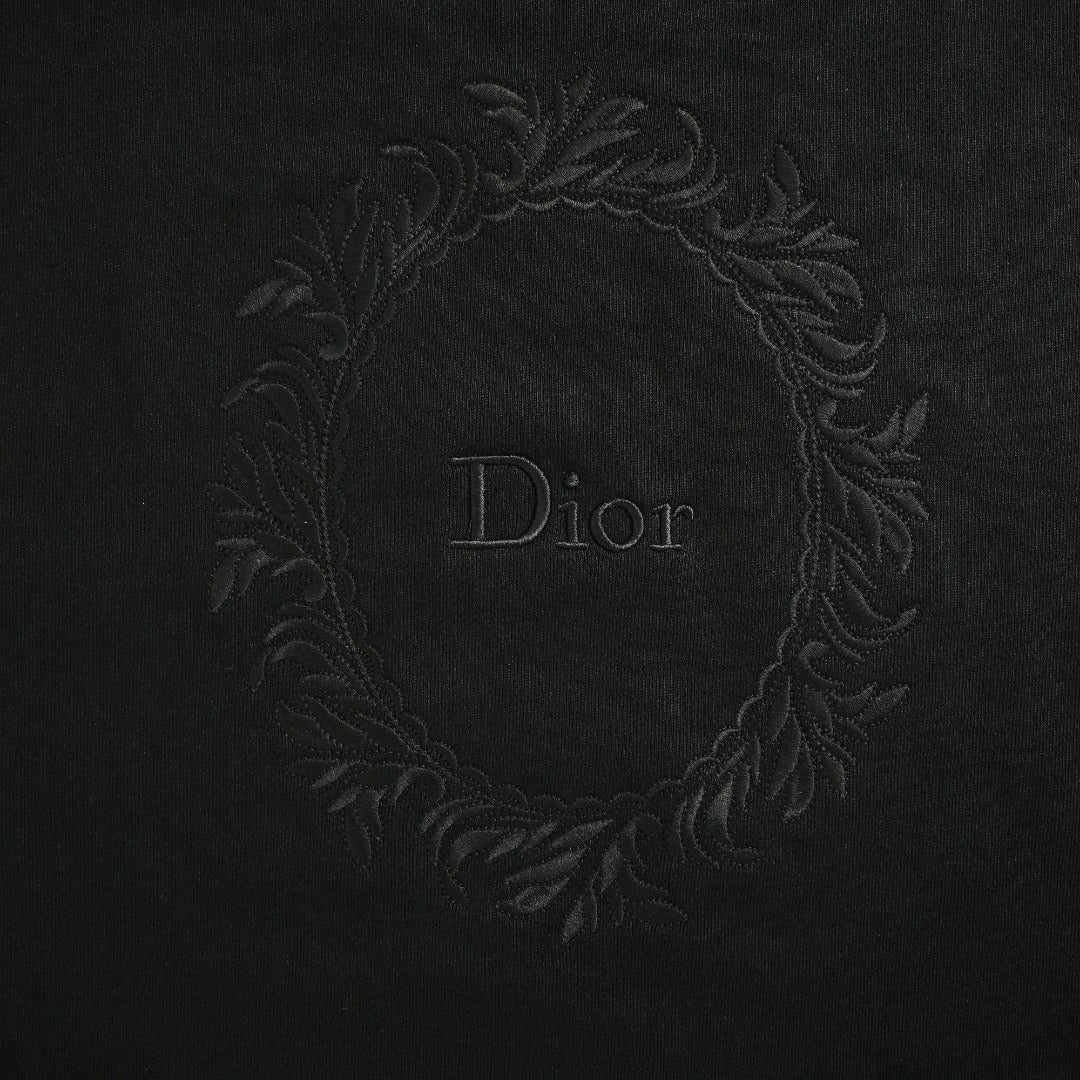 Dior CD Medallion Embossed Logo Crewneck Sweatshirt – Black