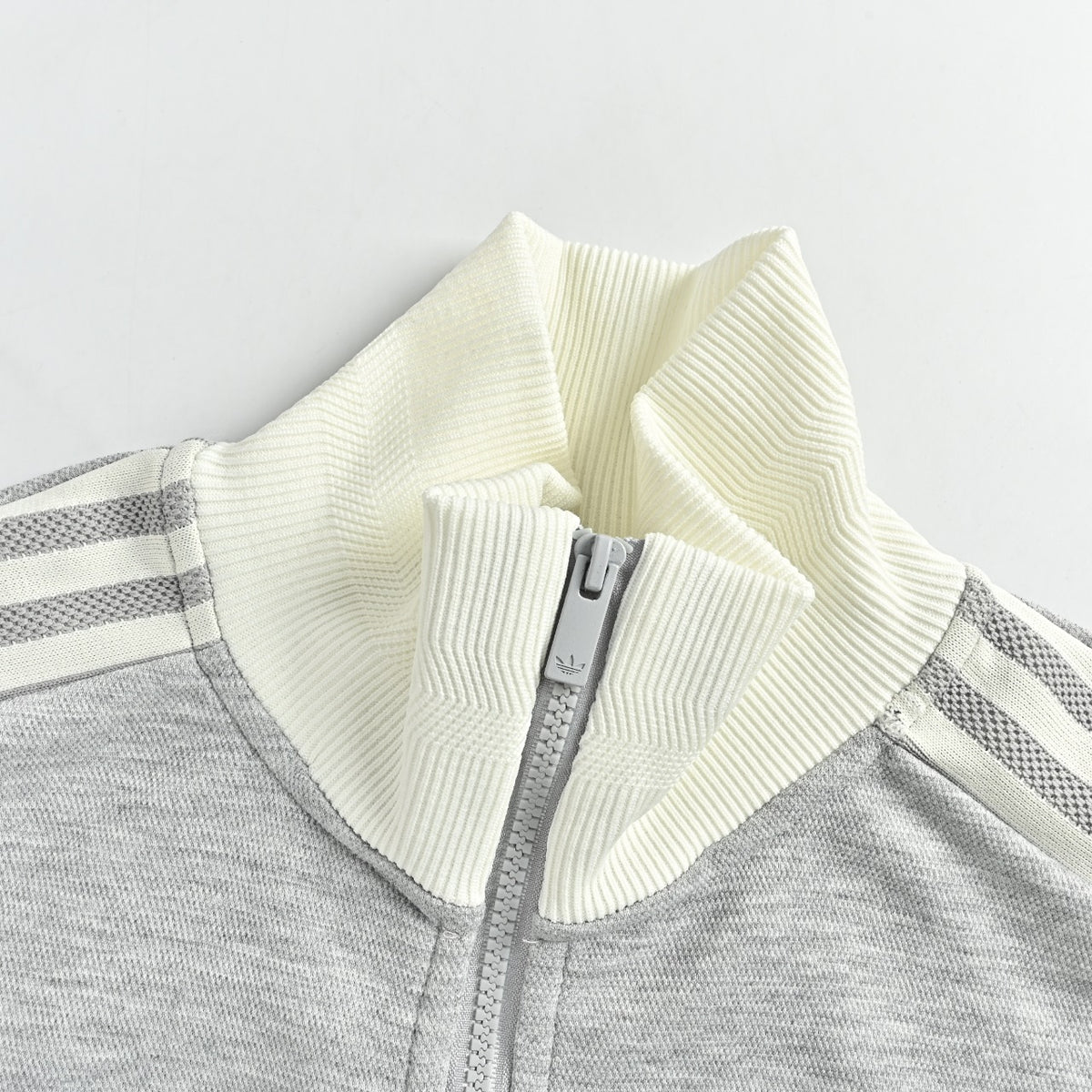 Adidas Originals Trefoil Logo Stripe Retro Track Jacket – Grey